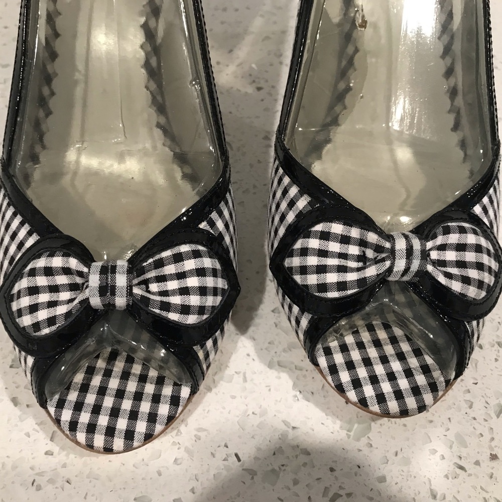 Anne Klein Checkerboard slingback heels